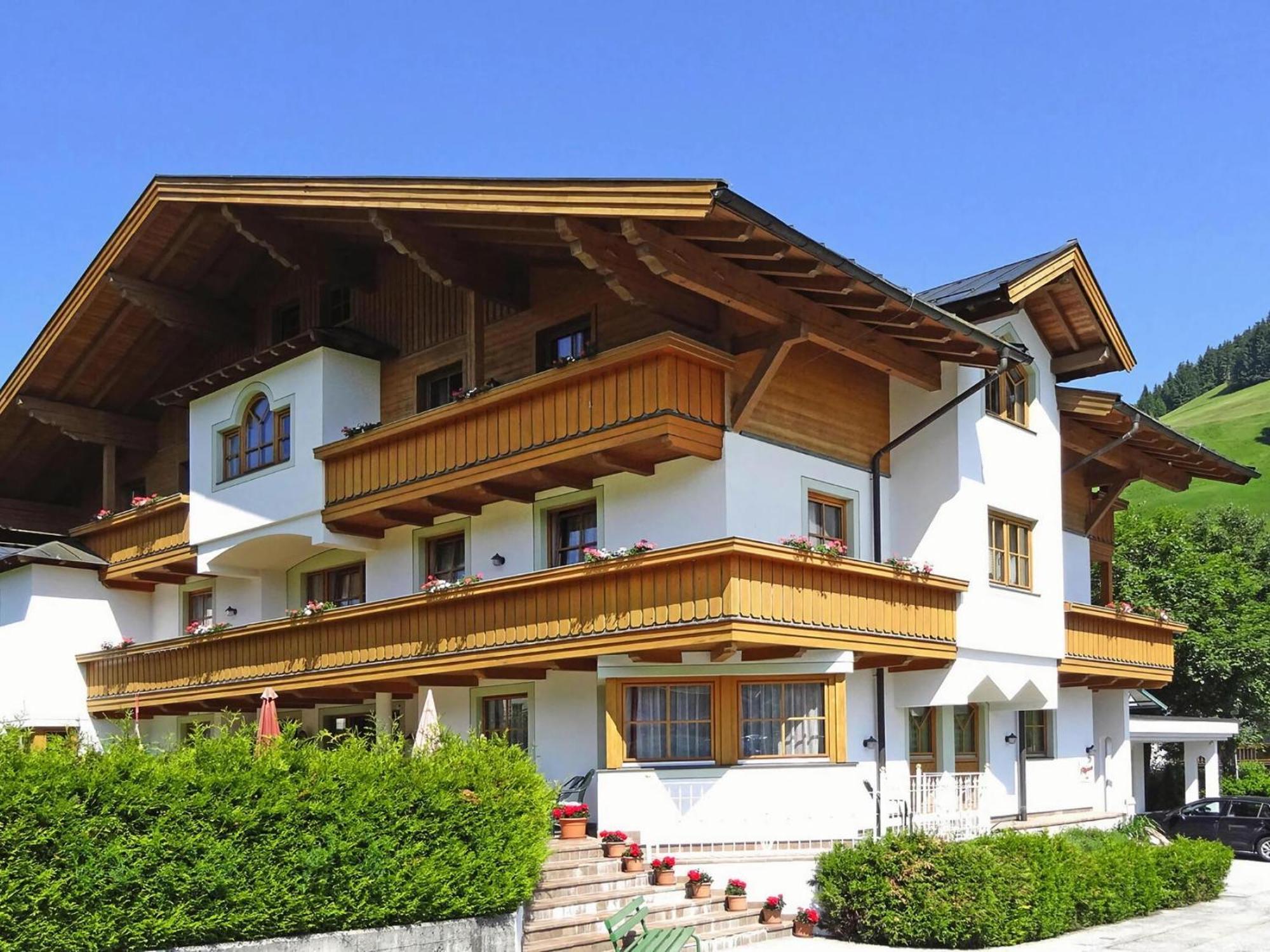 Apartment In Filzmoos With Garden Bagian luar foto